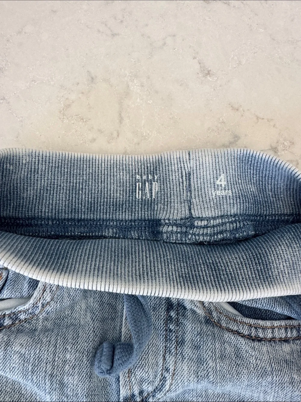 GAP kids Light Blue Denim Pull-On Shorts with Drawstring size 4